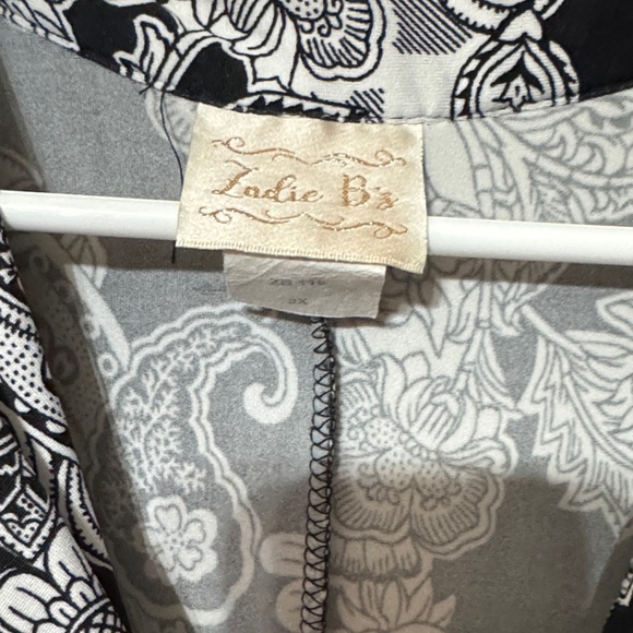 Zadie B’s Black & White Paisley Mix Dress - Picture 2 of 3